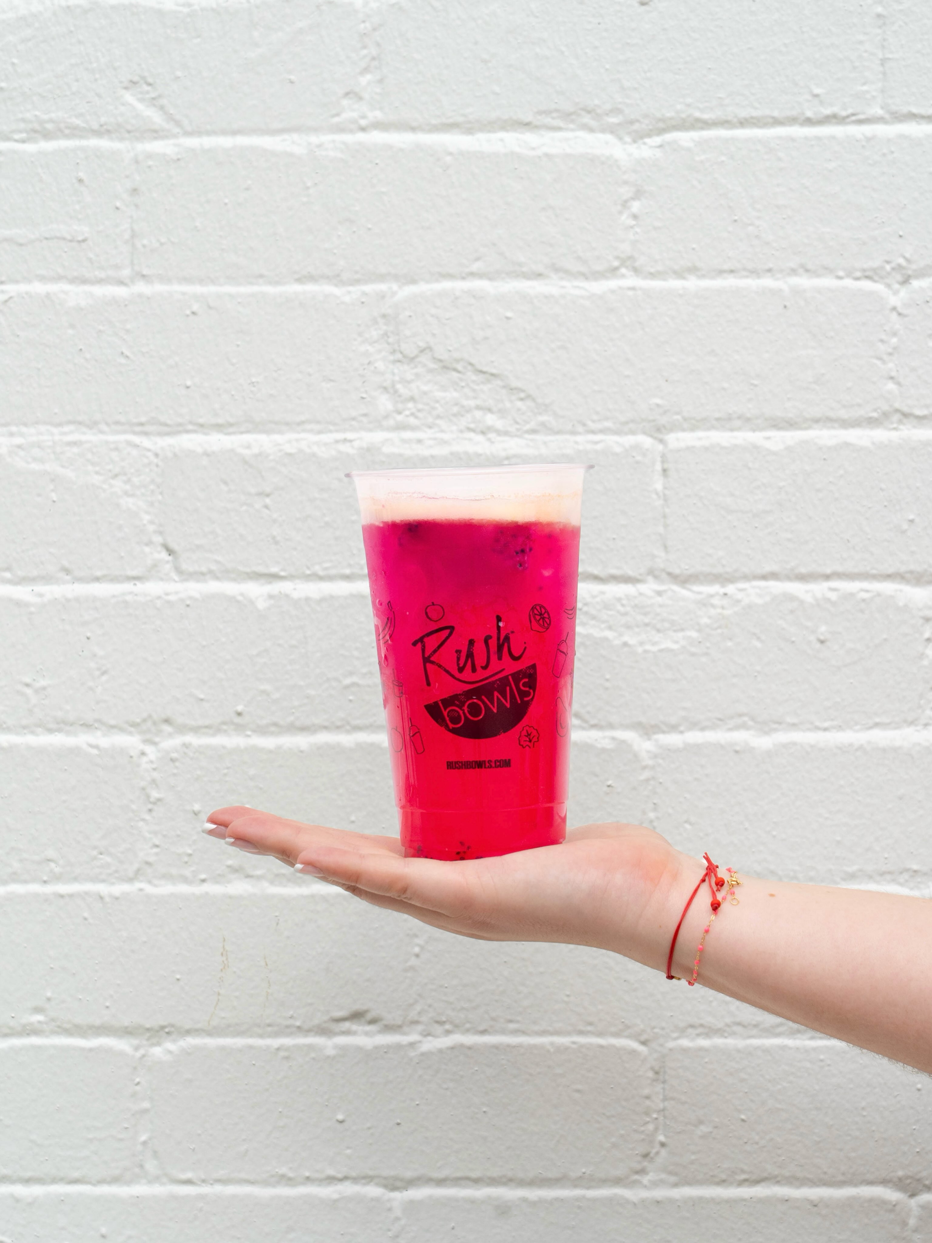 Happy Friday! You know what that means… From 12-6pm use code ✨REVIVE25✨ to get 25% off Rush Revivers! 

