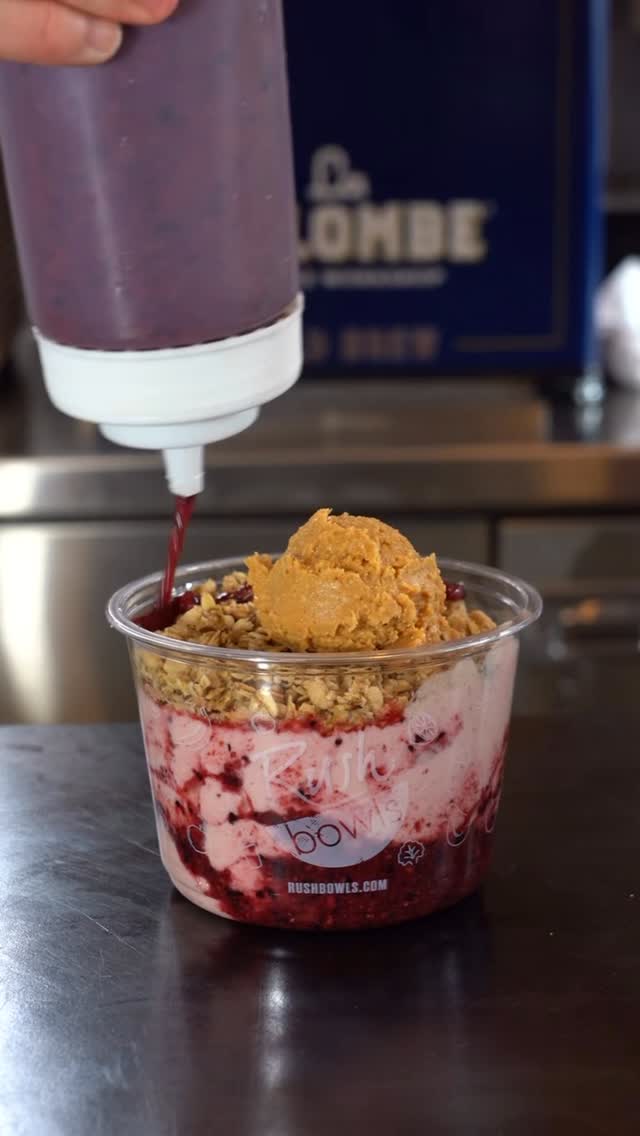 Not all smoothie bowls are created equal 👀

Others rely on sorbets, fillers, and added sugars. At Rush Bowls, we keep it real with all-natural fruit, no fillers, and house-ground peanut butter!

